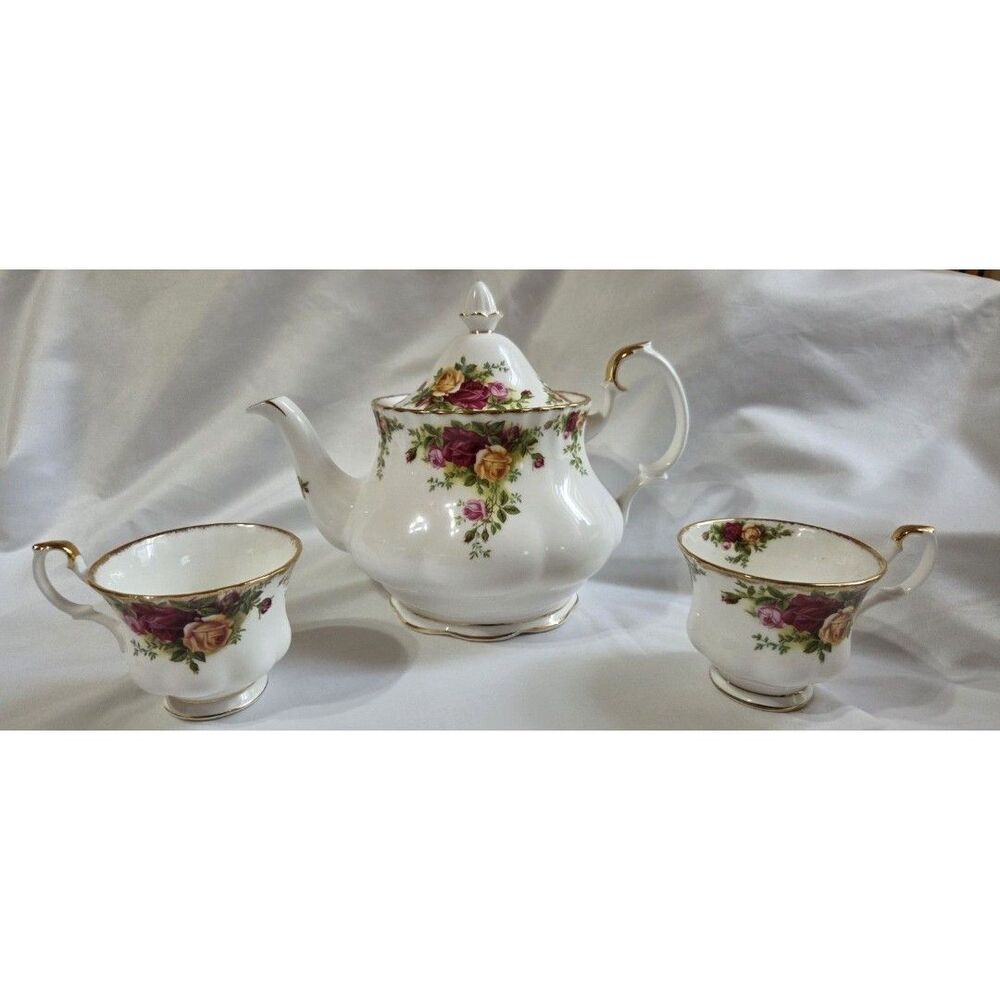Royal Albert Old Country Roses LARGE 6 Cup Teapot & Lid With 2 Teacups